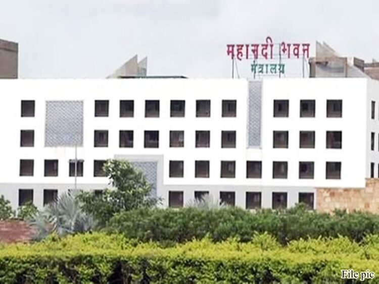 विघटित परिवहन निगम के दिवंगत कर्मचारियों के आश्रितों को मिलेगी अनुकंपा नियुक्ति, नीति बनाने समिति गठित