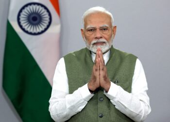 प्रधानमंत्री मोदी की अपील: ‘पेट्रोल-डीजल बचाएं, एक साल सोने के गहने न खरीदें