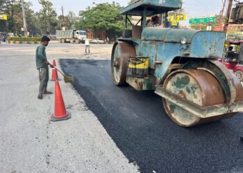 उप मुख्यमंत्री अरुण साव के निर्देश पर एक्शन में पीडब्ल्यूडी, सड़कों की मरम्मत युद्धस्तर पर शुरू