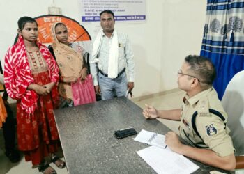 SP जितेन्द्र यादव पहुंचे थाना पांडातराई, एक दिन के लिए थाने से संचालित किया पुलिस अधीक्षक कार्यालय