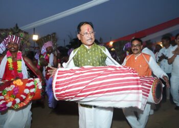 आदिवासी समाज का इतिहास गौरवशाली, हमारी संस्कृति और प्रकृति संरक्षण की परंपरा पूरे देश के लिए प्रेरणा : मुख्यमंत्री