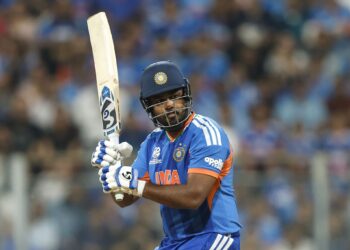 सैमसन नॉकआउट मैचों में सर्वाधिक रन बनाने वाले संयुक्त रूप से तीसरे बल्लेबाज बने, चौथी बार फाइनल में भारत