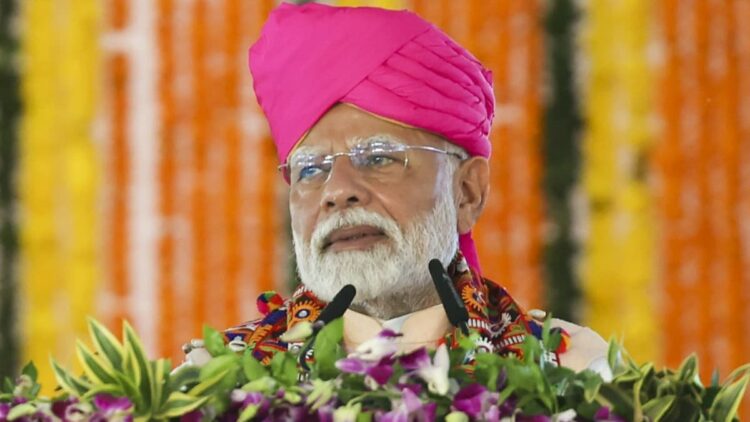कांग्रेस पर पीएम मोदी का बड़ा हमला, कहा- हमें याद रखना है कि अगर हम बंटेंगे तो बांटने वाले महफिल सजाएंगे