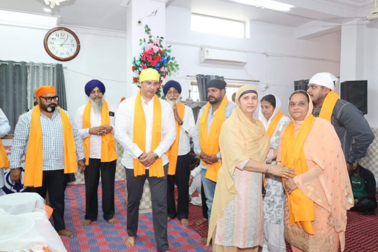 सात व्यक्तियों ने पुनः सिख धर्म अपना कर की ‘घर-वापसी’, इंद्रजीत सिंह ने कहा- सिखों की घर-वापसी के लिए हर संभव प्रयास करेंगे