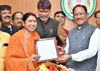 मुख्यमंत्री विष्णु देव साय से नवनिर्वाचित राज्यसभा सदस्य लक्ष्मी वर्मा ने की सौजन्य मुलाकात