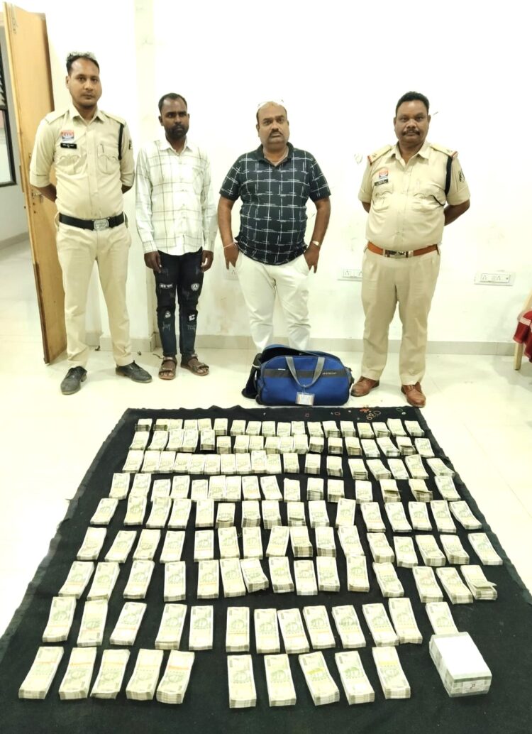 वाहन चेकिंग के दौरान होंडा कार से नगद 75 लाख रुपए बरामद