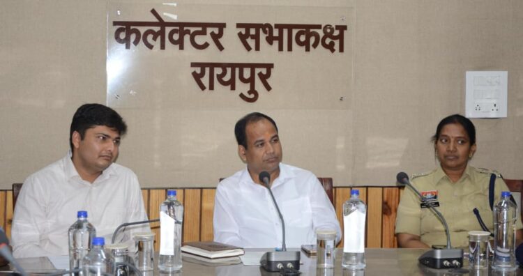 आईपीएल मैच की तैयारियों को लेकर कलेक्टर डॉ. गौरव सिंह ने ली बैठक, व्यापक सुरक्षा के दिए निर्देश