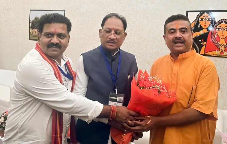 पश्चिम बंगाल में विकास के नए युग की शुरुआत: मुख्यमंत्री विष्णुदेव साय ने सुवेंदु अधिकारी को दी बधाई एवं शुभकामनाएं