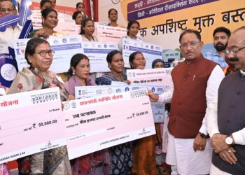 पीएम स्वनिधि योजना छोटे उद्यमियों को औपचारिक बैंकिंग व्यवस्था से जोड़ने का एक व्यापक अभियान : सीएम साय