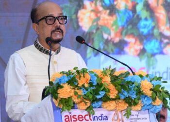 आर्टिफिशियल इंटेलिजेंस सहायक है, मानव बुद्धि का विकल्प नहीं- राज्यपाल रमेन डेका
