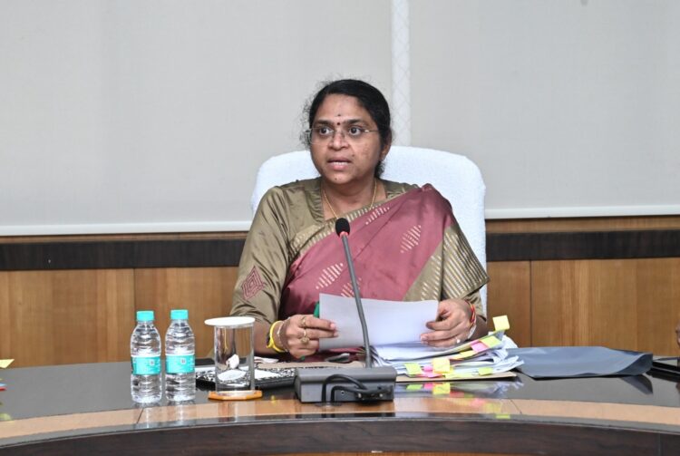 निर्माण और जन सुविधाएं विकसित करने के कार्यों को गति देने सक्रियता से करें मॉनिटरिंग- शंगीता आर