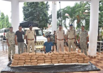 1.07 करोड़ रुपए का 214 किलो अवैध गांजा बरामद, परिवहन करते एक आरोपी गिरफ्तार, एक फरार