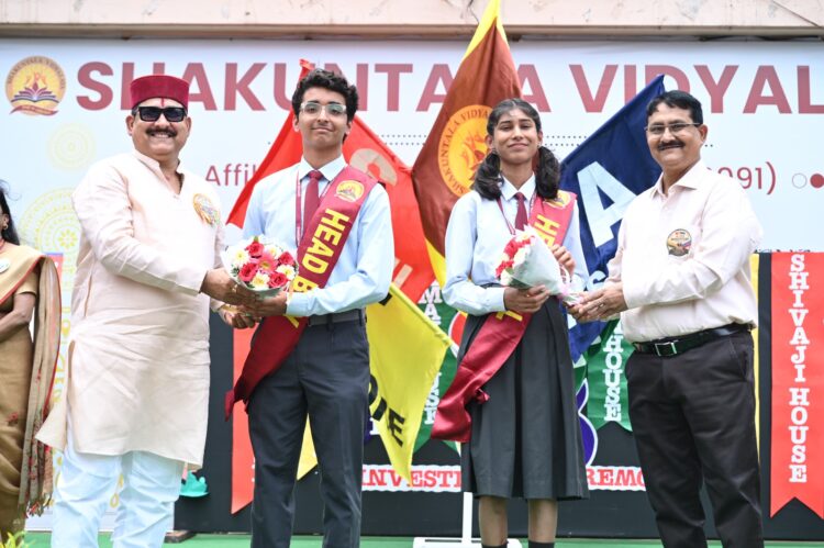 विद्यार्थी अपने व्यवहार से समाज की प्रगतिशील दिशा देते हैं : डायरेक्टर संजय ओझा