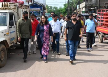 आयुक्त सुरुचि सिंह ने शहर के विकास कार्यों एवं व्यवस्थाओं का लिया जायज़ा