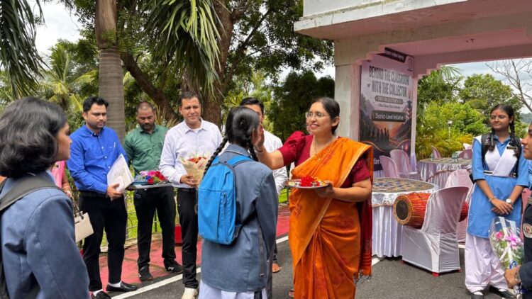 पहली बार मेधावी विद्यार्थियों के लिए खुले कोरिया कलेक्टर निवास के द्वार, द कलेक्टर्स-15 से शुरू हुई बदलाव की नई इबारत