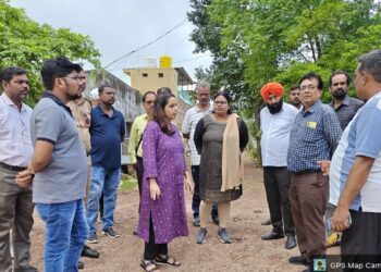 आयुक्त सुरुचि सिंह ने विकास एवं निर्माण कार्यों का किया स्थलीय निरीक्षण
