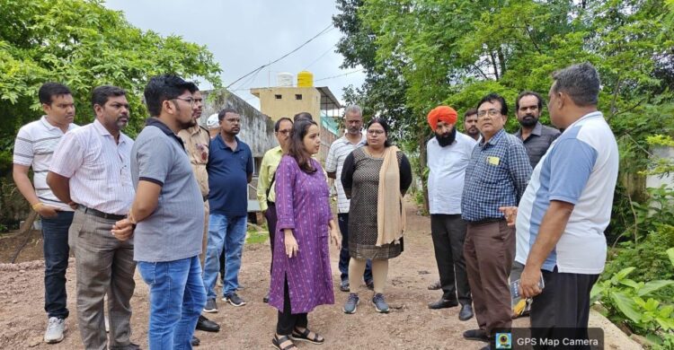 आयुक्त सुरुचि सिंह ने विकास एवं निर्माण कार्यों का किया स्थलीय निरीक्षण