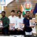 SP डॉ. जितेंद्र यादव ने वनांचल क्षेत्र के विद्यार्थियों को वितरित किए तिरंगा ध्वज, मिष्ठान एवं प्रतियोगी परीक्षा की पुस्तकें