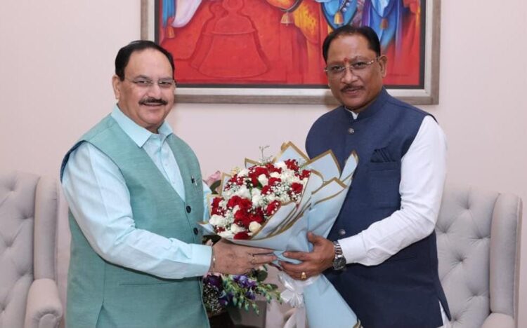मुख्यमंत्री विष्णु देव साय ने केंद्रीय स्वास्थ्य मंत्री जे.पी. नड्डा से की सौजन्य भेंट