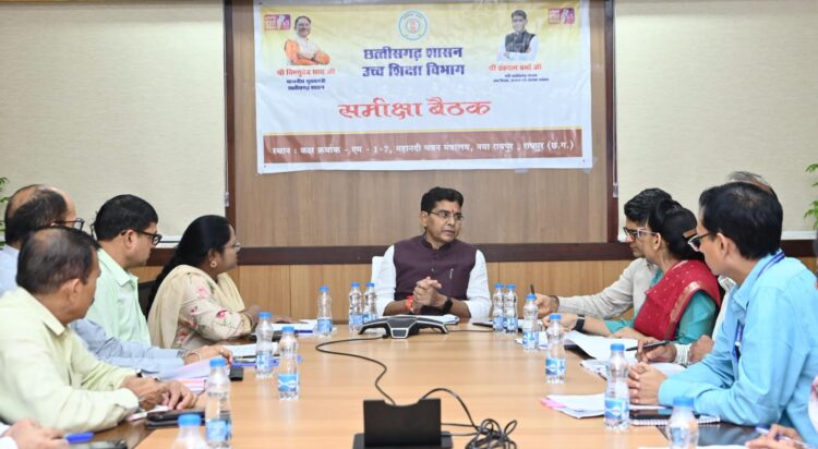 700 सहायक प्राध्यापकों की भर्ती और पदोन्नति प्रक्रिया में अनावश्यक विलंब न करें- उच्च शिक्षा मंत्री टंक राम वर्मा