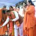 सवा लाख ‘आशीर्वाद के दीपों’ से जगमगाया खारुन तट, प्रधानमंत्री मोदी के स्वस्थ और दीर्घायु जीवन के लिए हुई महाआरती