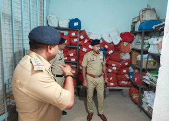 SP त्रिलोक बंसल ने थाना चंदनू का औचक एवं चौकी संबलपुर का किया वार्षिक निरीक्षण