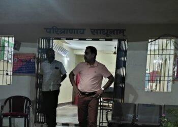 एसपी त्रिलोक बंसल ने आधी रात अचानक चौकी खण्डसरा पहुंचकर किया निरीक्षण