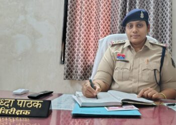 महिलाएं अपने आप पर भरोसा करें, कभी भी समस्याएं देखकर हार ना माने : निरीक्षक श्रद्धा पाठक