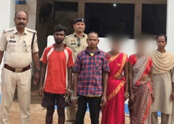 जादू-टोना के शक में महिला के गुप्तांग में डंडा डालकर निर्मम हत्या, पति सहित चार आरोपी गिरफ्तार