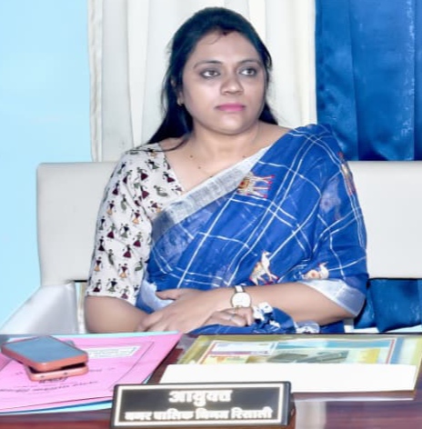 बिना अनुमति के पंडाल लगाने पर सख्त कार्रवाई की जाएगी: आयुक्त मोनिका वर्मा