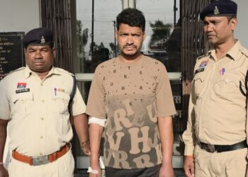 नाबालिग बालिका से दुष्कर्म करने वाला आरोपी गिरफ्तार,  आरोपी द्वारा बालिका को बोरे में बंद कर खण्डहर में छुपाकर फरार हुआ था