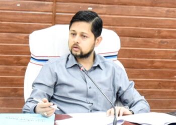 कलेक्टर अभिजीत सिंह ने 25 गांवों में जमीन खरीदी बिक्री पर लगाया प्रतिबंध