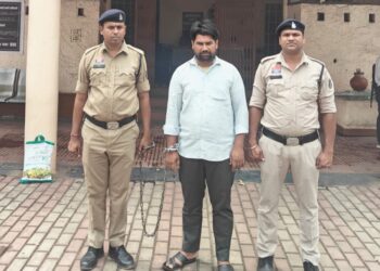 फेरो मैंगनीज में मिलावट कर 48 लाख रुपए की धोखाधड़ी करते हुये गबन करने वाला अंतर्राज्यीय आरोपी गिरफ्तार