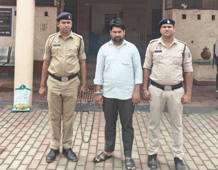 फेरो मैंगनीज में मिलावट कर 48 लाख रुपए की धोखाधड़ी करते हुये गबन करने वाला अंतर्राज्यीय आरोपी गिरफ्तार