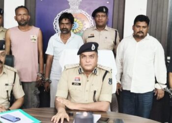 दवा कंपनी प्रतिनिधि की आड़ में प्रतिबंधित नशीली सिरप तस्करी करने वाले संगठित गिरोह का पर्दाफाश, 4 आरोपी गिरफ्तार