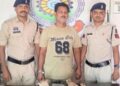 देशी कट्टा एवं 2 लाख रुपये नगदी के साथ आरोपी गिरफ्तार