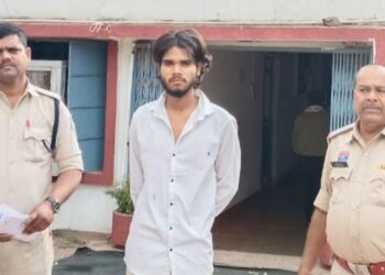 मालिक के मोबाइल से 1.67 लाख रुपये अपने खाते में ट्रांसफर करने वाला आरोपी केयरटेकर गिरफ्तार