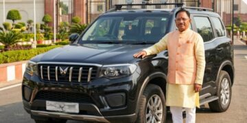मुख्यमंत्री ने किया ईंधन संरक्षण और संसाधनों के संयमित उपयोग का आह्वान, कहा- सरकारी वाहनों को चरणबद्ध तरीके से ईवी में बदलने की दिशा में होगी कार्रवाई