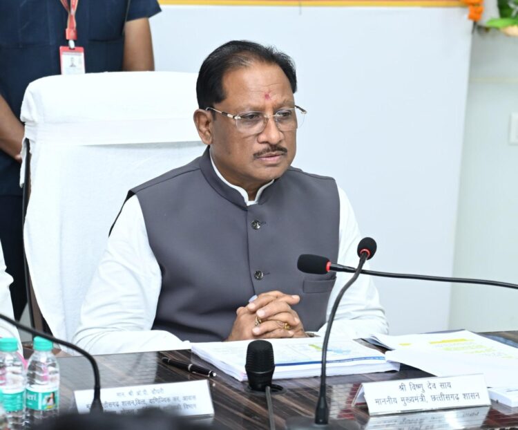 हम सभी जनता के सेवक हैं और आम नागरिकों को बेहतर सुविधा उपलब्ध कराना हमारी प्राथमिक जिम्मेदारी- मुख्यमंत्री