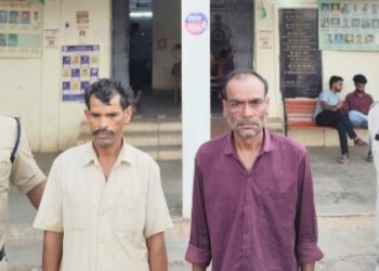 अपनी पत्नी से मारपीट करना युवक को पड़ा भारी, नाराज दो आरोपियों ने पति की पीट पीट कर दी हत्या