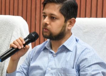 कलेक्टर अभिजीत सिंह ने बाल संरक्षण एवं महिला सुरक्षा से जुड़े मामलों के त्वरित निराकरण के दिए निर्देश