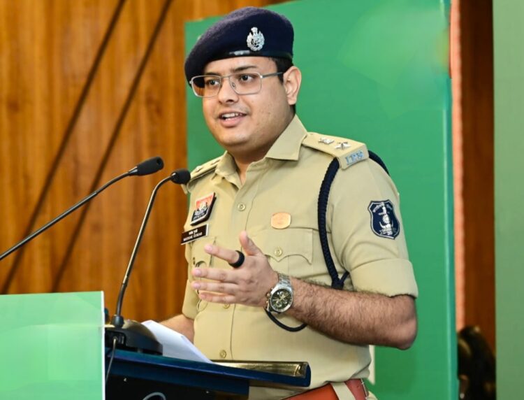 साइबर अपराधों से बचाव का सबसे प्रभावी माध्यम जागरूकता है : पुलिस उपायुक्त मयंक गुर्जर