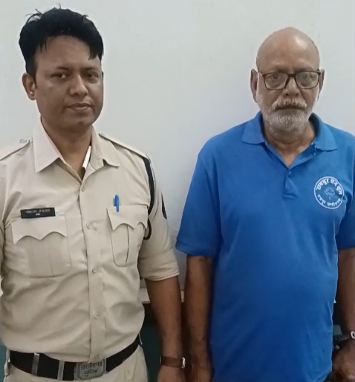 स्वयं को आयोध्या का पंडित बताकर 2.5 लाख रूपये की धोखाधडी करने वाला आरोपी दुर्ग से गिरफ्तार