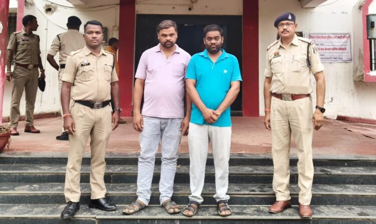 शासकीय योजना के नाम पर 138 महिलाओं से करोड़ों की ठगी करने वाले आरोपी बैंक के 2 बिजनेस करसस्पांडेंट गिरफ्तार