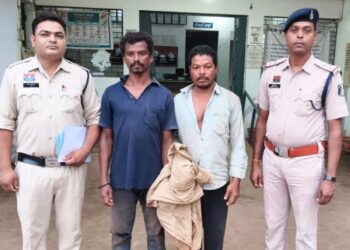 भीख मांगने वाली को जबरदस्ती शराब पिलाकर सामूहिक दुष्कर्म करने वाले दो आरोपी गिरफ्तार