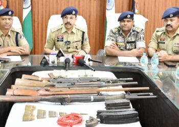 नक्सलियों द्वारा छिपाकर रखे गए 116 ग्राम सोना, नगद 2 लाख रुपए सहित भारी मात्रा में विस्फोटक बरामद
