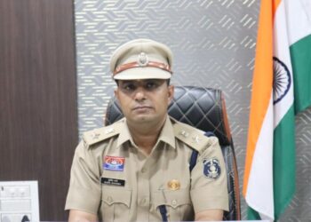 IPS सुनील शर्मा ने सारंगढ़-बिलाईगढ़ जिले के पुलिस अधीक्षक का पदभार ग्रहण किया