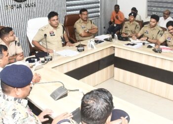 एसपी शलभ सिन्हा ने ली क्राइम रिव्यू मीटिंग, स्मार्ट एवं तकनीक आधारित पुलिसिंग पर दिया विशेष जोर