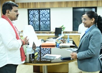 उप मुख्यमंत्री विजय शर्मा ने राष्ट्रपति भवन से आमंत्रण मिलने पर रेणुका गोस्वामी को दी बधाई