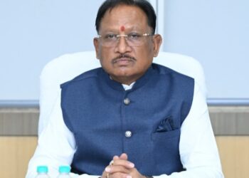 शासन की जनकल्याणकारी योजनाओं का करें समयबद्ध क्रियान्वयन , प्रत्येक पात्र व्यक्ति को मिले शासन की योजनाओं का लाभ : मुख्यमंत्री